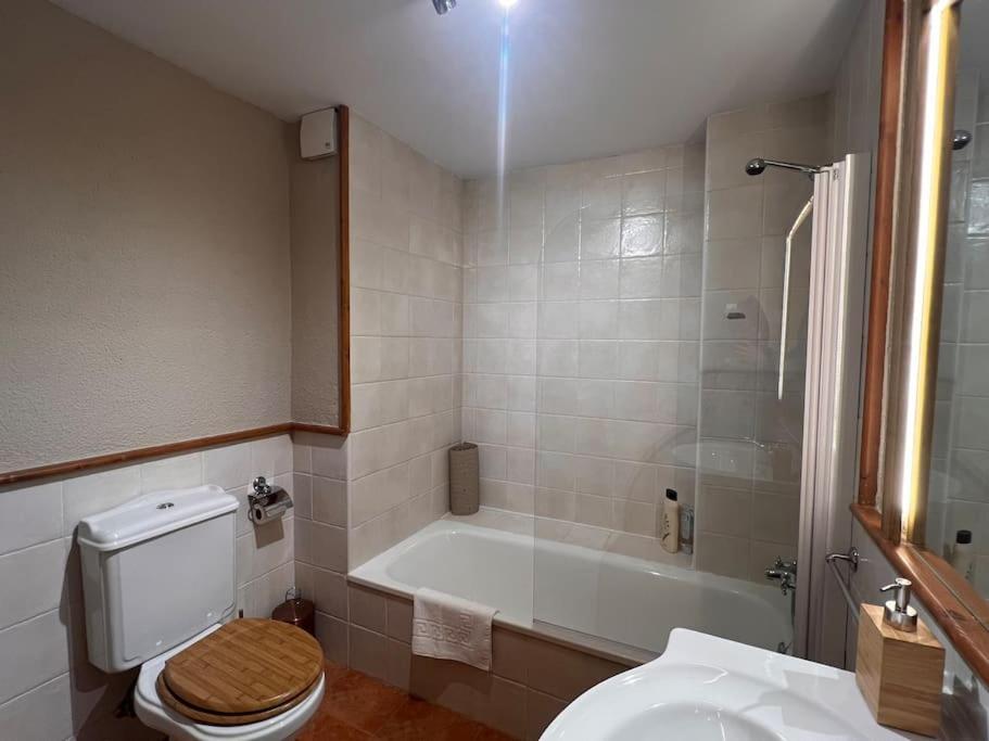 Cal Mestre - L'amfitriona Apartment *