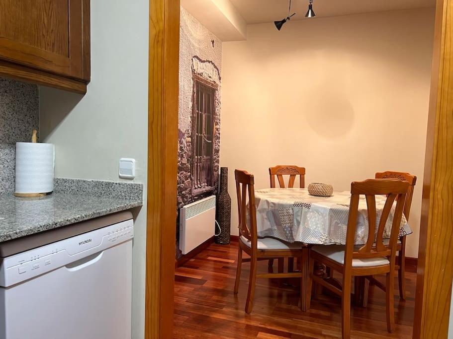Cal Mestre - L'amfitriona Apartment *